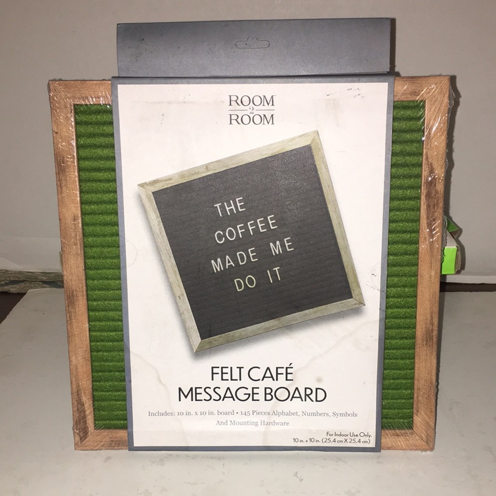 ROOM 2 ROOM FELT CAFE MESSAGE BOARD NWT